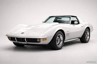 Chevrolet Corvette in Classic White