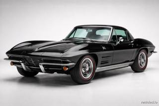Chevrolet Corvette in Mosaic Black