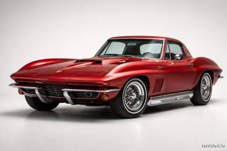 Chevrolet Corvette in Red Mist