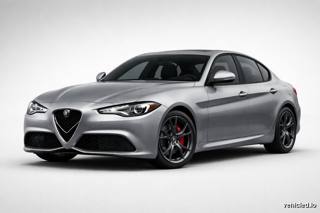 Alfa Romeo Giulia in Silverstone Grey