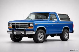 Ford Bronco in Velocity Blue