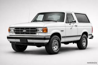 Ford Bronco in Oxford White