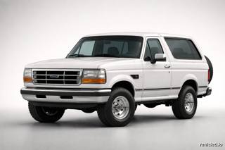 Ford Bronco in Oxford White