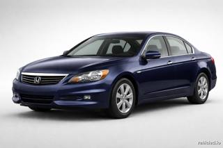 Honda Accord in Obsidian Blue Pearl