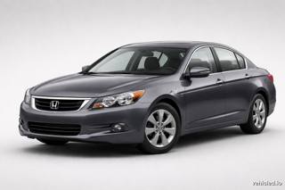 Honda Accord in Urban Grey Pearl