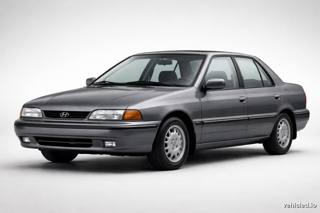 Hyundai Elantra in Cyber Grey