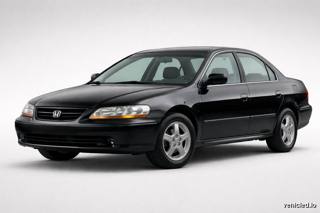 Honda Accord in Crystal Black Pearl
