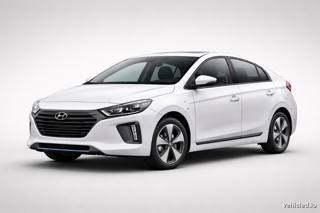 Hyundai Ioniq in Atlas White