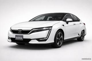 Honda Civic in Platinum White Pearl