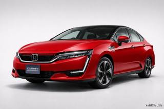 Honda Civic in Rallye Red
