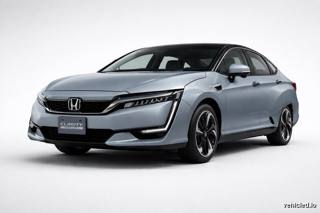 Honda Civic in Sonic Grey Pearl