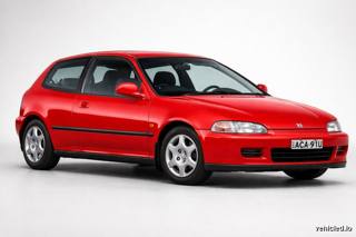 Honda Civic in Rallye Red