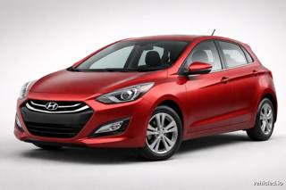 Hyundai i30 in Sunset Red