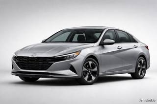 Hyundai Elantra in Shimmering Silver