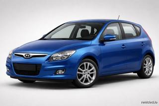 Hyundai i30 in Intense Blue