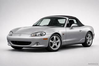Mazda MX-5 Miata in Sonic Silver