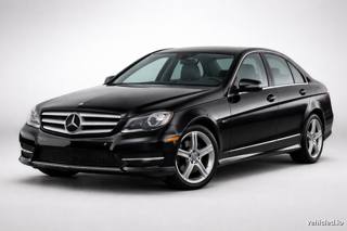 Mercedes-Benz C-Class in Obsidian Black Metallic