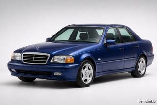 Mercedes-Benz C-Class in Spectral Blue