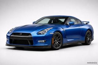 Nissan GT-R in Bayside Blue