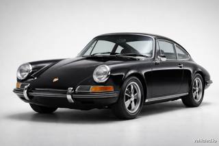 Porsche 911 in Jet Black Metallic