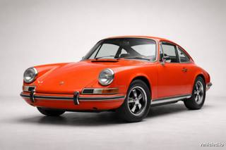 Porsche 911 in Lava Orange