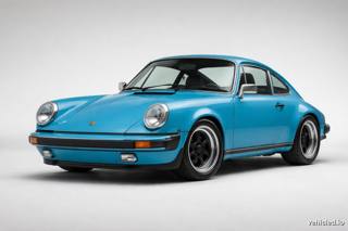 Porsche 911 in Miami Blue