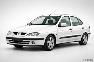 Renault Megane in Glacier White