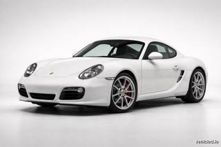 Porsche 718 Cayman in Carrara White