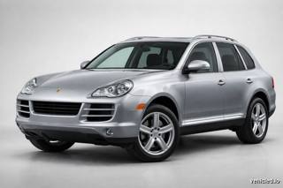Porsche Cayenne in Dolomite Silver Metallic