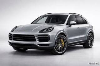 Porsche Cayenne in Dolomite Silver Metallic