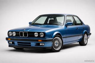 BMW 3 Series in Estoril Blue Metallic