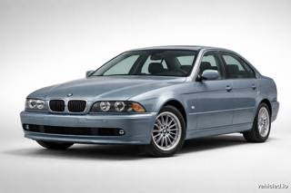 BMW 5 Series in Bluestone Metallic