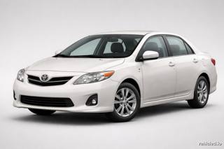 Toyota Corolla in Blizzard Pearl
