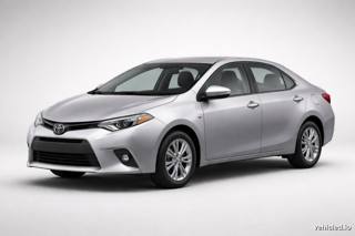 Toyota Corolla in Classic Silver Metallic