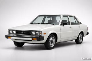 Toyota Corolla in Blizzard Pearl
