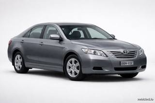 Toyota Camry in Predawn Gray Mica