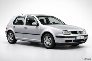 Volkswagen Golf in Reflex Silver