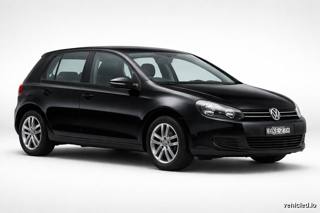 Volkswagen Golf in Deep Black Pearl