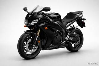 Honda CBR600RR in Pearl Morion Black