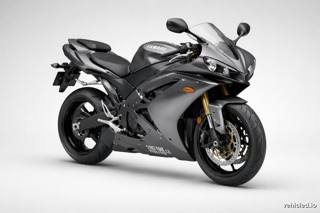 Yamaha YZF-R1 in Storm Grey