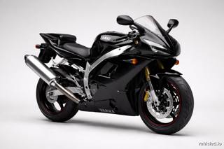 Yamaha YZF-R1 in Raven