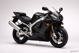 Yamaha YZF-R1 in Tech Black